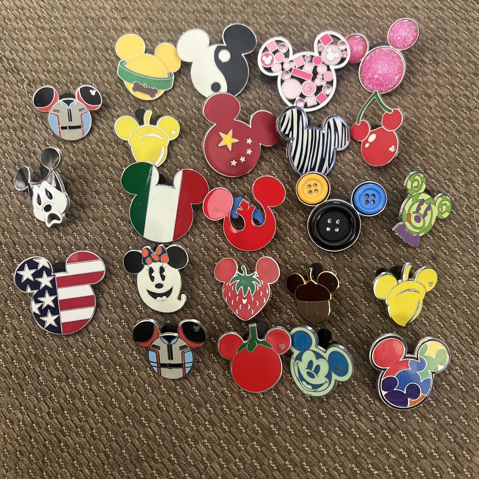 Lot Of 23 Disney Pins All Mickey Mouse Limited Edition Fast Shipping