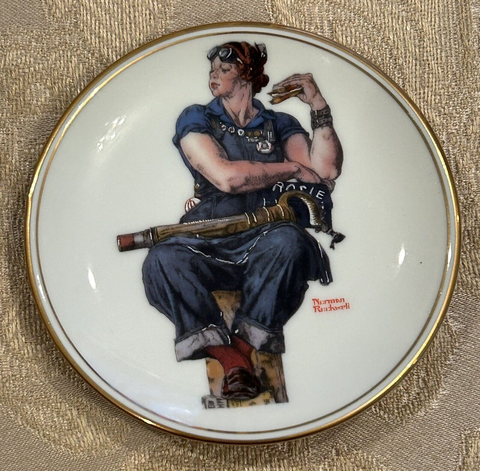 Norman Rockwell Miniature Collector’s Plate  “ROSIE THE RIVETER” Vintage D1-29