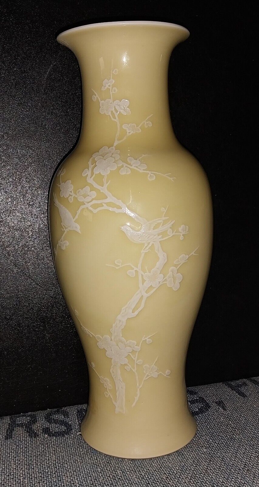 Amazing Vintage Art Deco Chinese Yellow Porcelain Vase Avian/Floral Design
