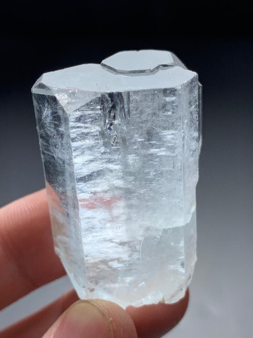 195 Cts Terminated Aquamarine Crystal from Skardu Pakistan