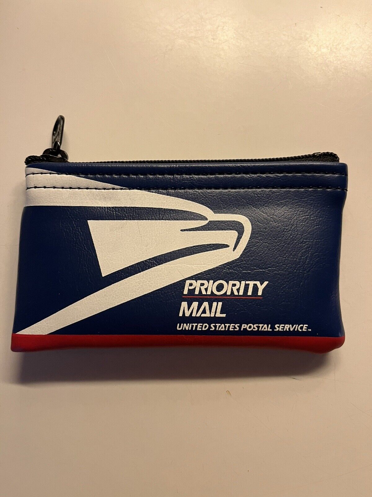 VINTAGE PRIORITY MAIL CHANGE PURSE WITH ZIPPER-1991 NEW OLD STOCK