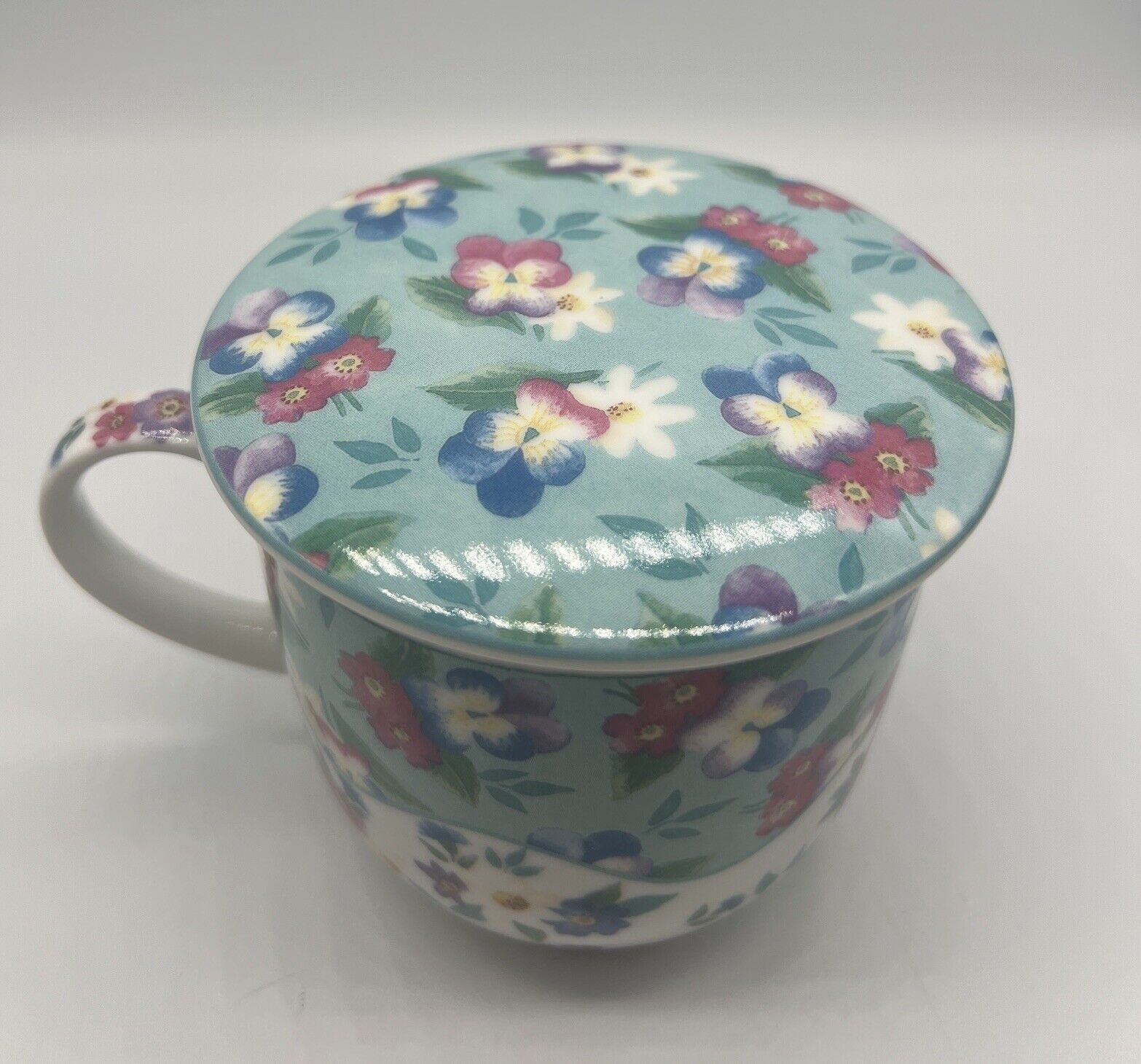 Andrea by Sadek CHINTZ CHARMING Teacup with Top Julia Bullmore