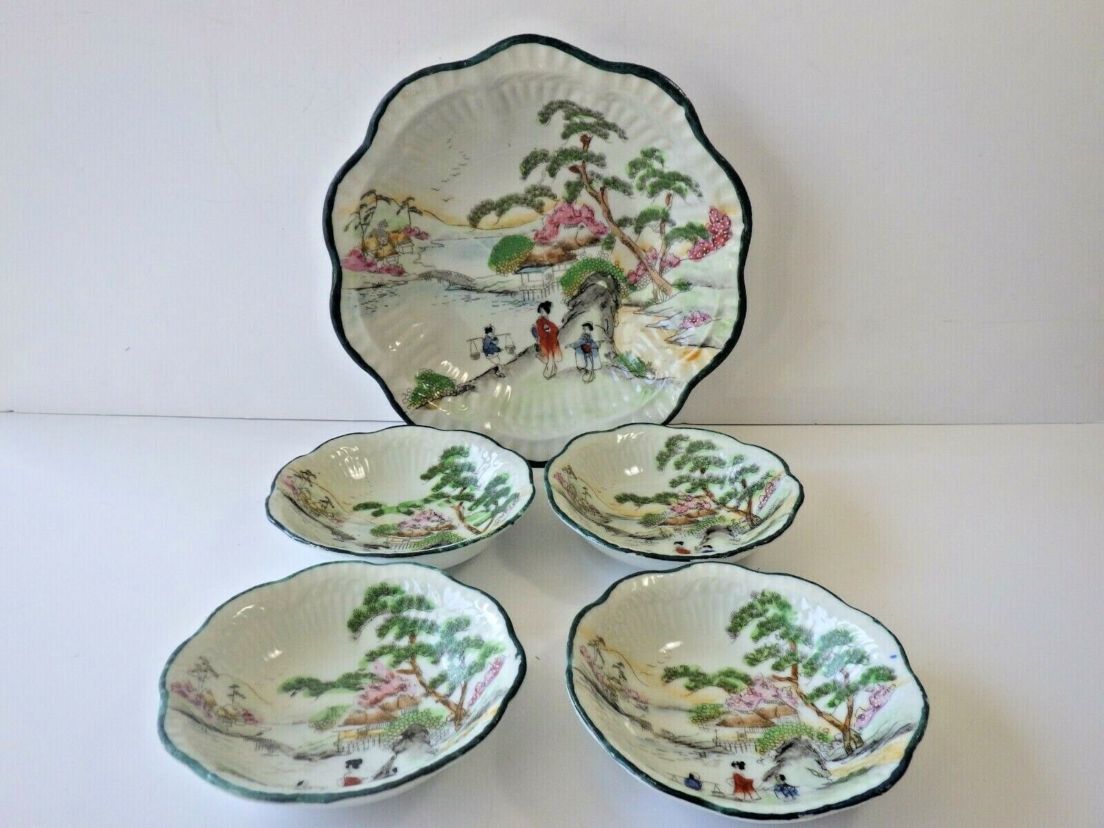Vintage Hand Painted in Japan Porcelain Serving Bowl with 4 Nut Berry Bowls