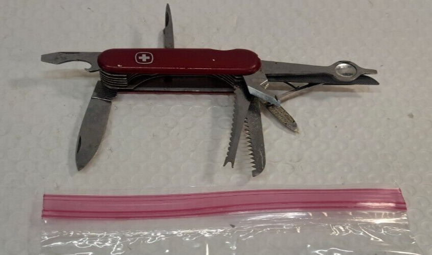 Wenger Swiss Army Pocket Knife Multi-Tool with MAGNIFING GLASS Large Red READ