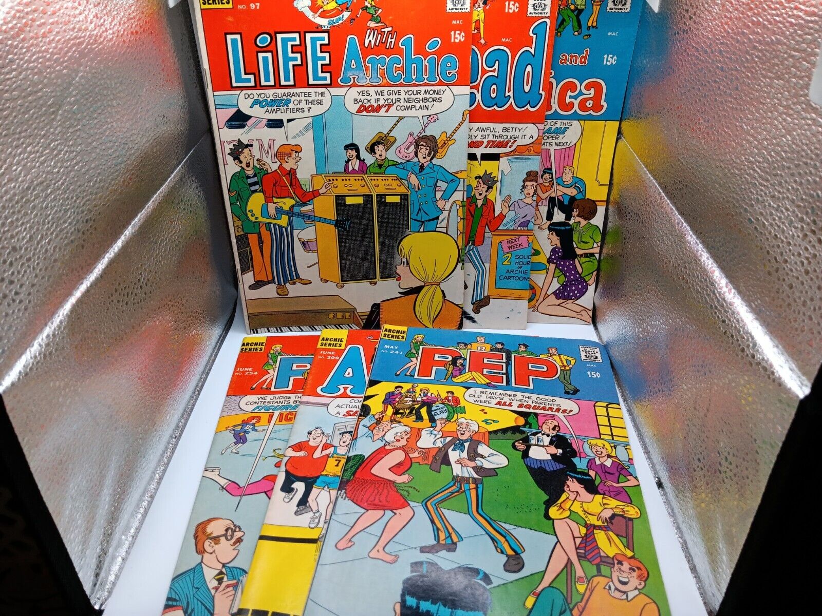 Lot Of 6 Archie Series Comic Books Pep Jughead, Betty & Veronica, Vintage 1970s