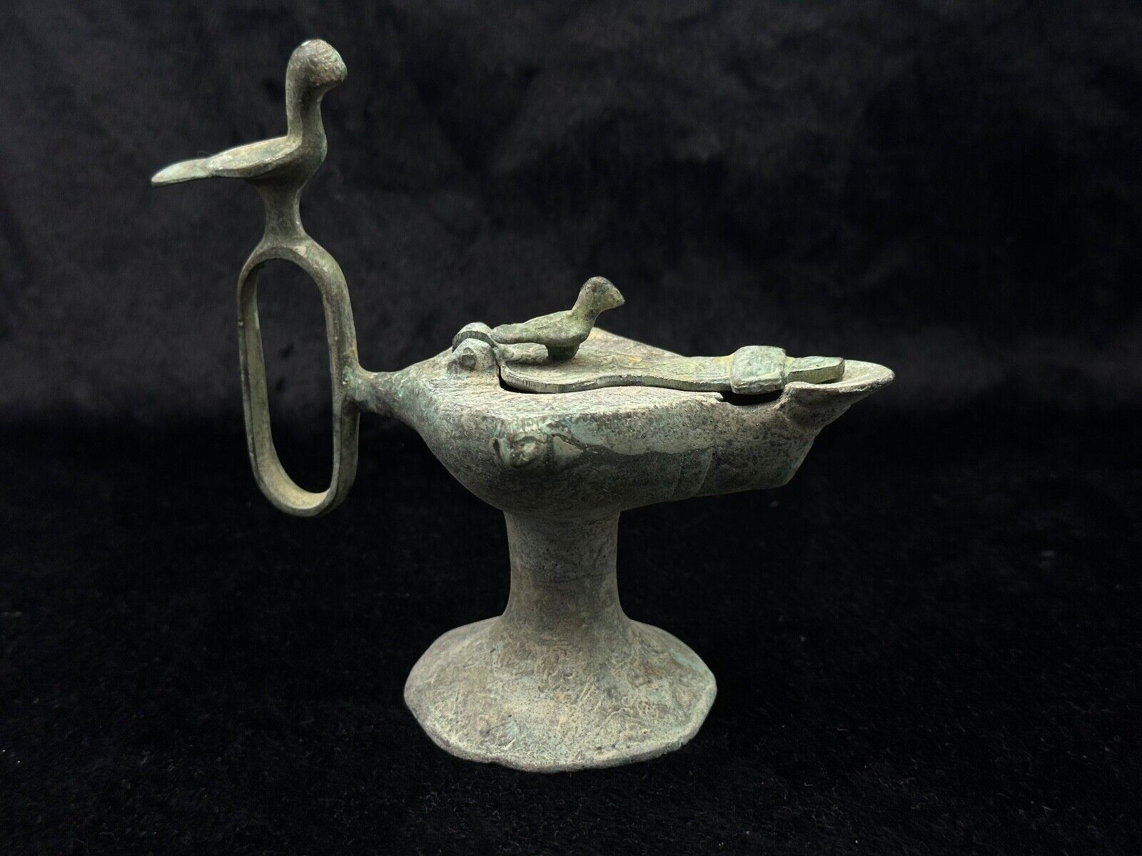 Beautiful Rare Ancient Egyptian Bronze Islamic Oil Lamp With Birds Design