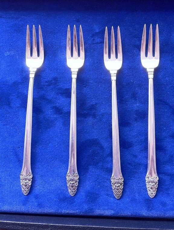 Gorham - Sovereign Sterling Silver Flatware:  (4) Cocktail Forks / Seafood Forks