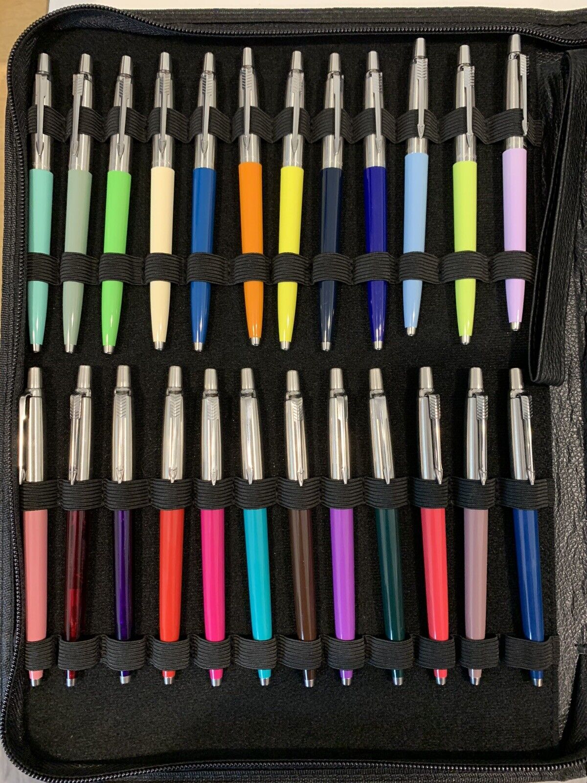 Parker Jotter Ballpoint Pens 24 Colors. Worldwide.  Black Pen Case. Modern. Rare
