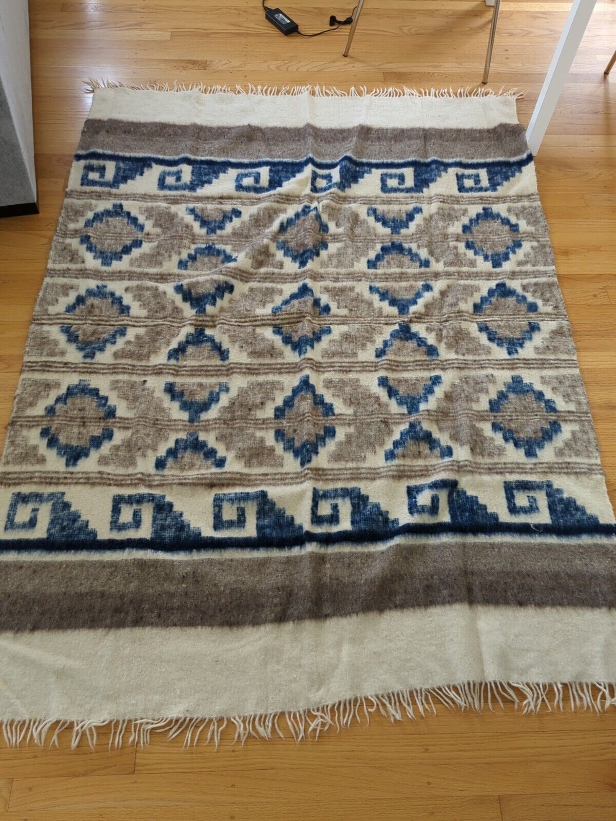Woven Wool Chamarro Blanket throw Guatemalan Mayan Momostenango Folk Art 61 x 82