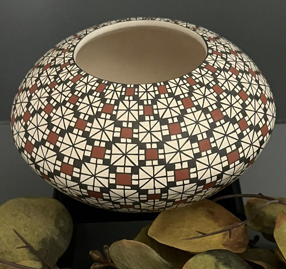 Mata Ortiz Pottery Juana Ledezma Paquime Geometric Bowl Olla Pot Mexico Ceramics