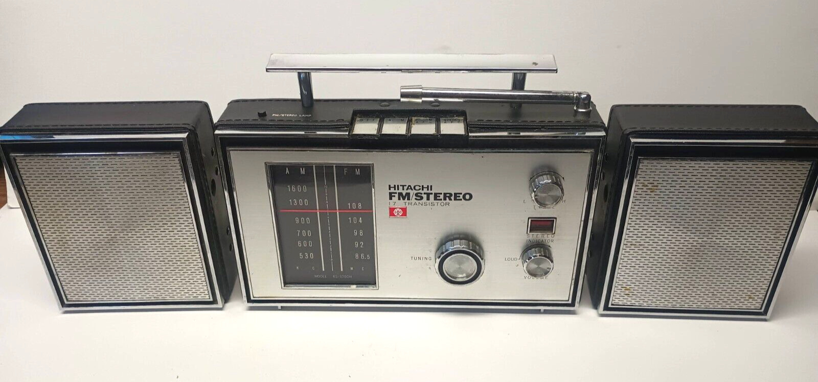 Vintage Hitachi KS-1700H AM-FM Stereo 17 Transistor Radio Beautiful Retro WORKS