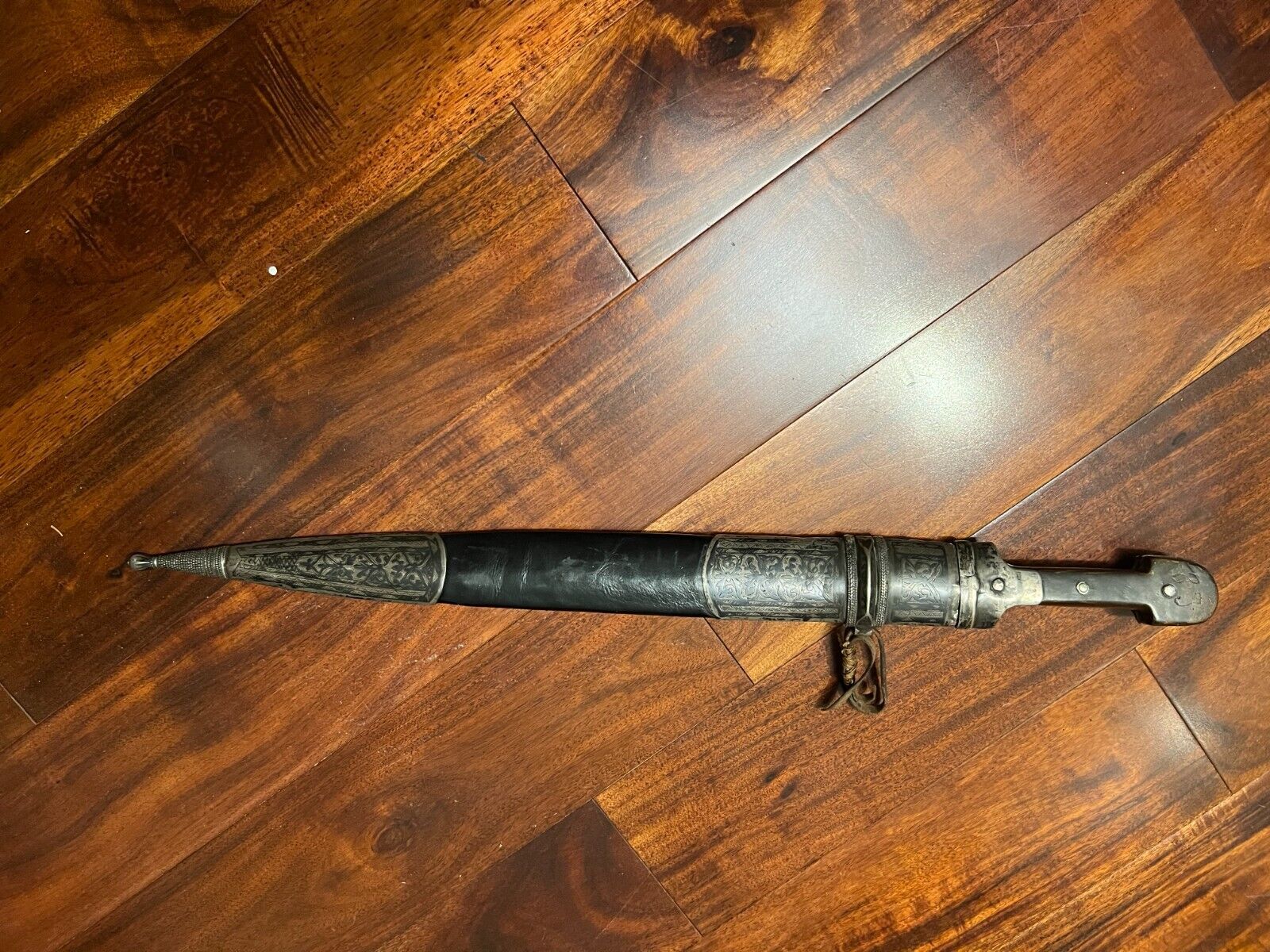 kinjal knife dagger Islamic Mughal Tulwar  pesh kabz