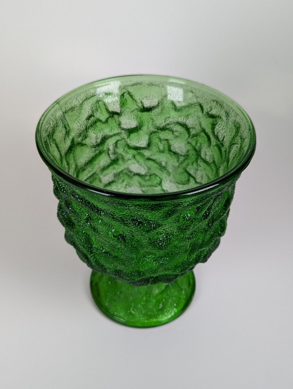 EO Brody Co. Cleveland USA Green Crinkle Textured Glass Pedestal Vase Vintage 