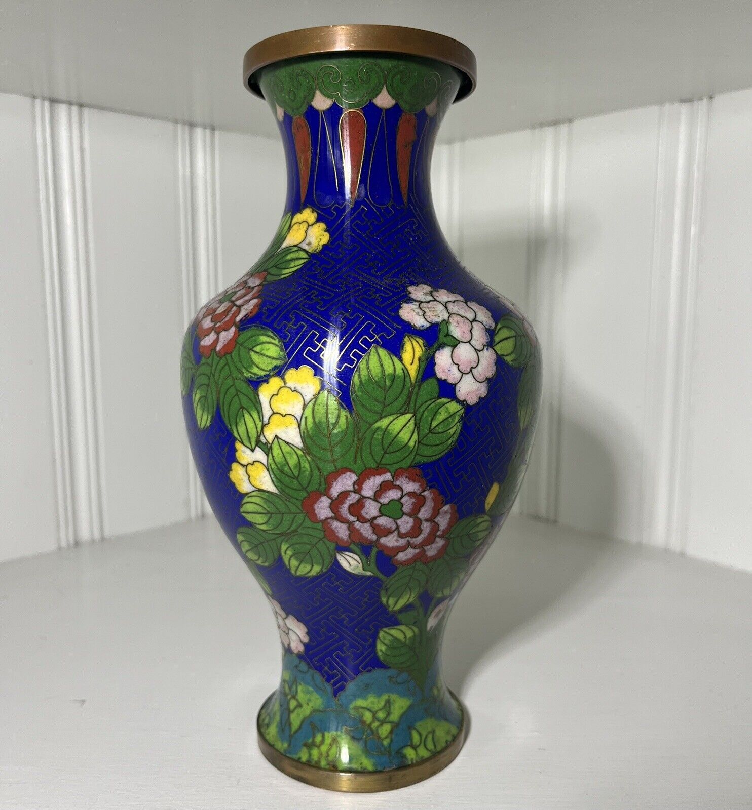 Beautiful Chinese Flora Cloisonné Vase
