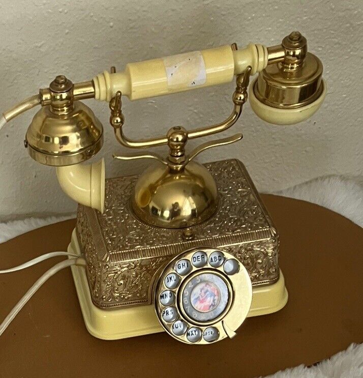 Rotary Victorian Telephone Vintage In Working Conditions /original Wires