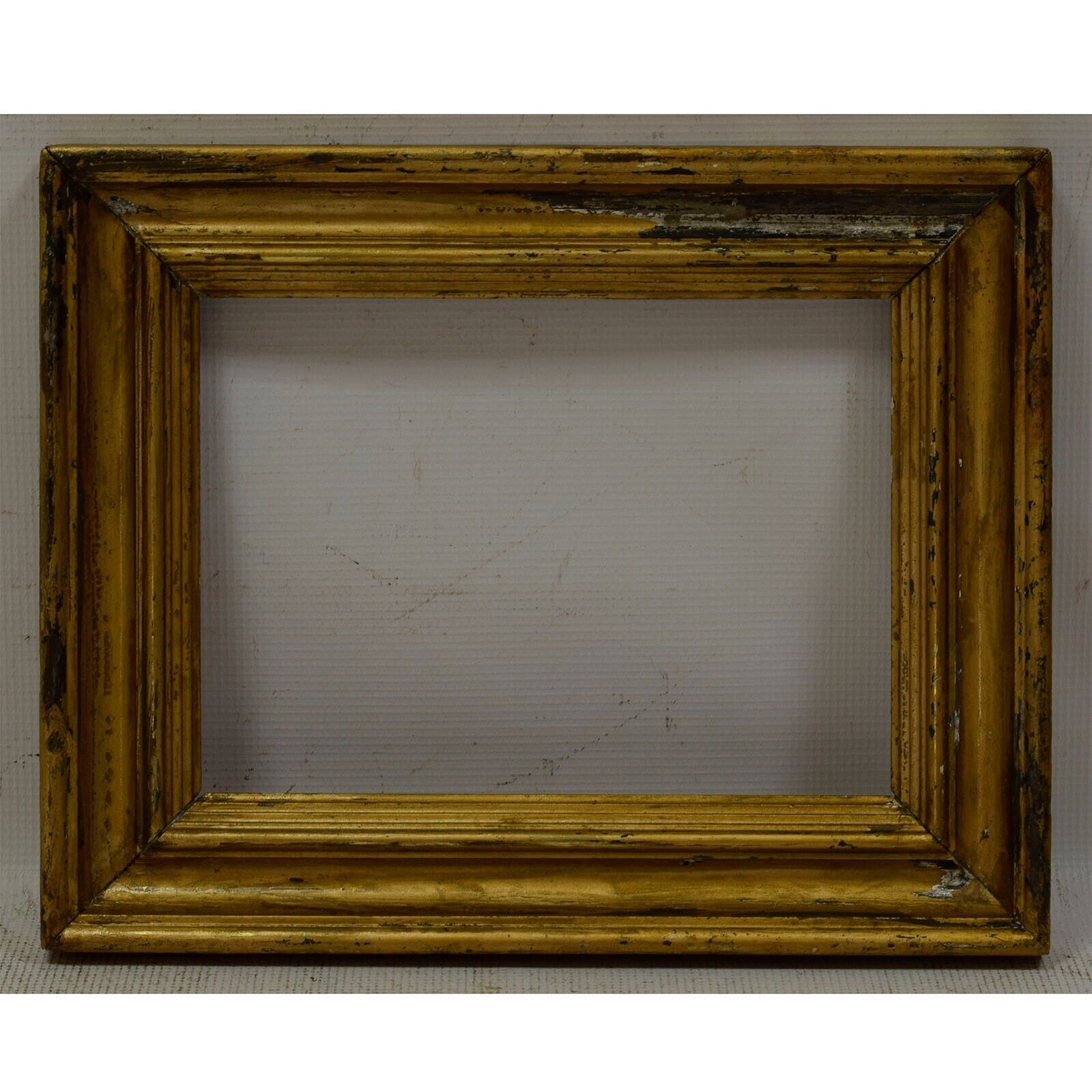 Ca. 1900 Old wooden frame Berliner Leiste? original condition Internal: 10 x 7.5