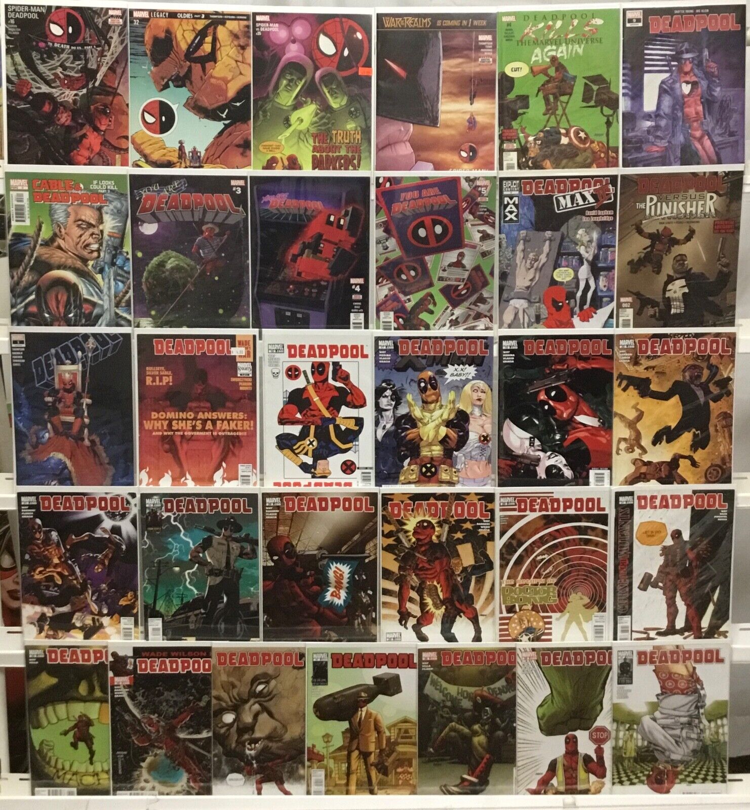 Marvel Comics - Spider-Man / Deadpool - Comic Book Lot of 30 Issues