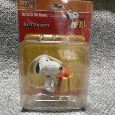 Snoopy Medicom Toy Present Figure picture