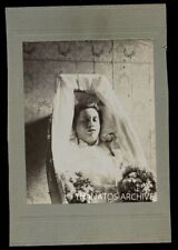 Post Mortem Girl or Young Woman in Coffin 1890s 1900s Cabinet Photo picture