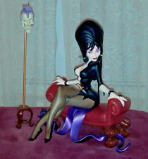 Sideshow Elvira On Couch 