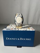 New in box  Disney Dooney & and Bourke Donald Duck Magic Band  LE Unlinked picture