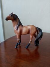 Breyer Classic Mustang MESTINO - #480 - 1992-1998 -Protecting his herd picture