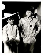 BR39 1968 Original Photo SALLY FIELD PAUL PETERSEN The Flying Nun Bertrille picture