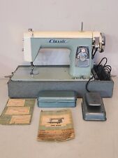 Sewing Machine CLASSIC De Luxe DST STREAMLINER Blue Green TESTED  w/ VIDEO picture
