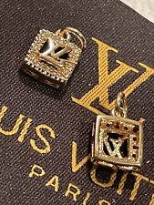 L  V 2 Tiny Set Button zipper pull 9mm  2pc Button Rhinestones / Gold picture