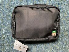 United Airlines Limited Edition Wrexham Polaris Amenity kit Black New Unopened picture