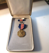 OLDER U.S. ARMY SOLDIERS MEDAL W/ CASE picture