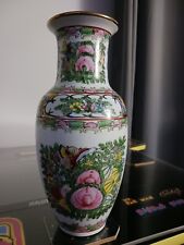 vintage chinese porcelain vase. picture