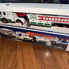 2000 HESS FIRE TRUCK - NEW IN BOX picture
