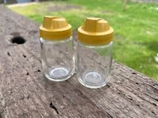 Federal Housewares Glass Salt & Pepper Shakers Yellow / Gold Tops  3 1/2