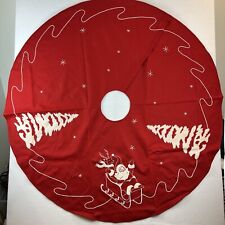 TAG Heirloom Collection Red Felt Tree Skirt NWT picture