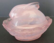 BOYD GLASS OPALESCENT PINK NESTING BUNNY SALT CELLAR 2 LINES #R116 picture