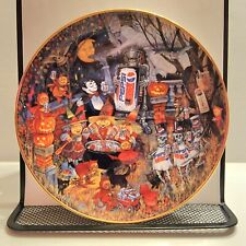 The Franklin Mint 1995 A Pepsi-Cola Halloween Plate With Stand And COA picture