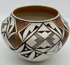 Native American Vintage Acoma Pottery Jar signed S.C. Antonio 31