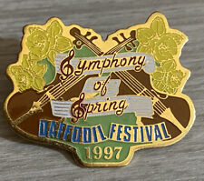 Pin Hat Lapel Symphony Of Spring Daffodil Festival 1997 Vintage picture