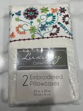 NIP Vintage Embroidered Floral Pillowcases Luxury Collection  20