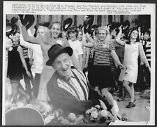 JIMMY DURANTE ACTOR IN DALLAS VINTAGE 1967 ORIGINAL PRESS PHOTO picture
