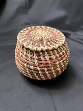 Vintage Native American COUSHATTA TRIBE Woven Pine Needle Small Basket w/Lid picture