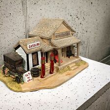 Lilliput Lane 1992 16.9 Cents Per Gallons Collectible House in Box Vintage Bldg. picture