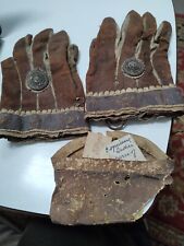 Algonquin Indian Authentic/Genuine Native American Gloves & purse picture