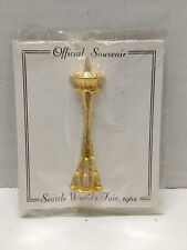 Vtg 1962 Seattle World Fair Space Needle Brooch Pin - New NOS picture