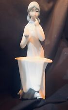 Casades Porcelain Figurine - Girl Day Dreaming Made In Spain Vintage Beautiful picture