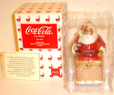 2004 Coca-Cola Members Only Pearlescent Porcelain Hinged Box Santa Ornament New picture