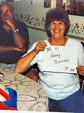 1V Photograph Happy Smiling Holding Sign Happy Birthday 39 59 Funny Cute 1990s picture