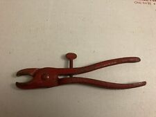 Decker Manufacturing Co. Hill's No. R4, Hold'em Hog Ringer Pliers with screw VTG picture