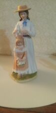 Home Interiors HOMCO Figurine #1478 Mother & Daughter Young Girl Ribbon In Hair picture